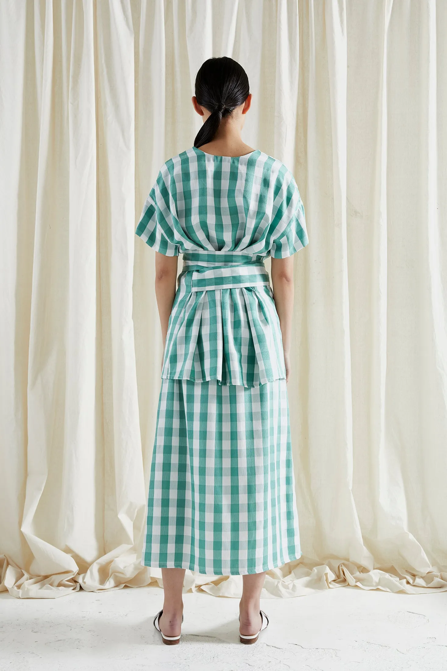 TEMPTATION TOP ~ REVERSIBLE ~ APPLE [ Green & White Gingham, Wrap Waist Ties ]